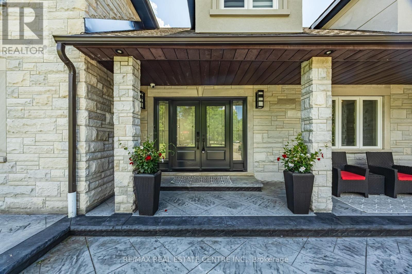 6 Country Lane Drive — photo 3