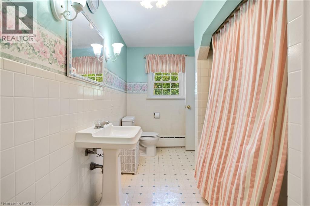 272 Sheldon Avenue N, Kitchener, Ontario  N2A 1G7 - Photo 36 - 40857269
