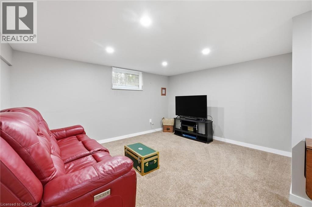 309 Hawkridge Avenue, Hamilton, Ontario  L9C 3L1 - Photo 30 - 40858187