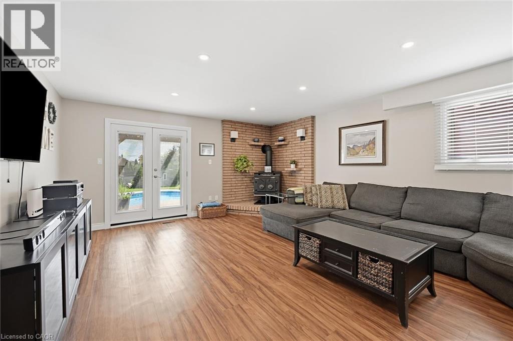 309 Hawkridge Avenue, Hamilton, Ontario  L9C 3L1 - Photo 24 - 40858187