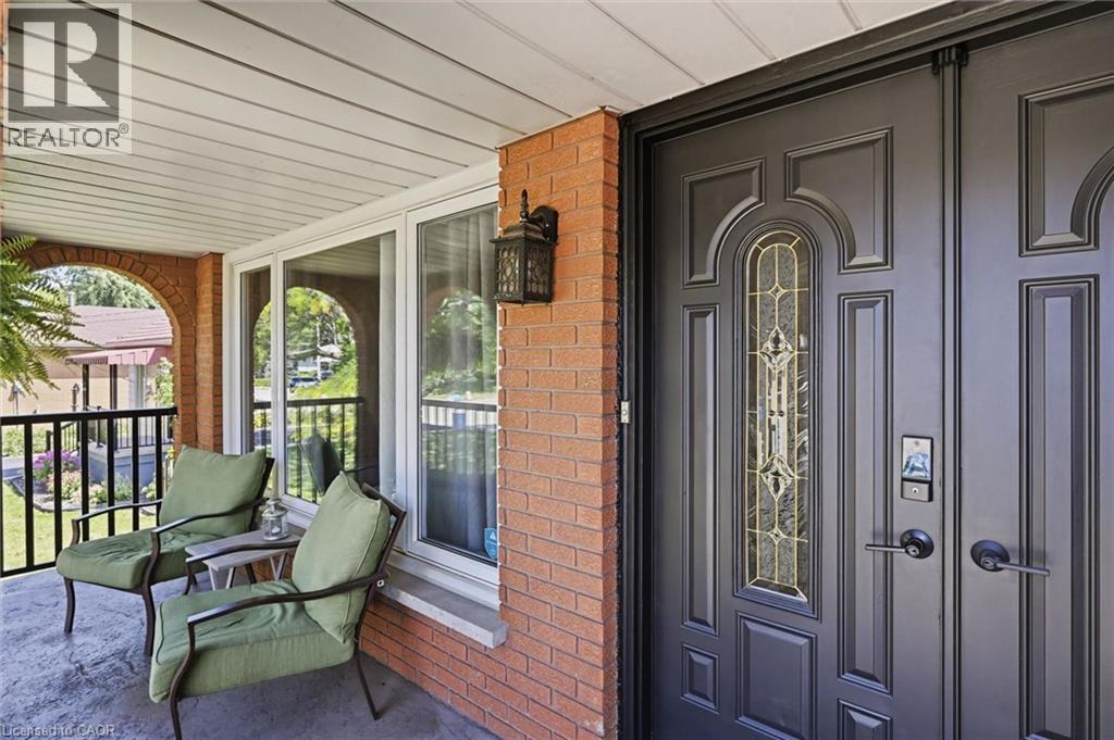 309 Hawkridge Avenue, Hamilton, Ontario  L9C 3L1 - Photo 3 - 40858187