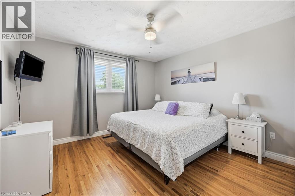 309 Hawkridge Avenue, Hamilton, Ontario  L9C 3L1 - Photo 16 - 40858187
