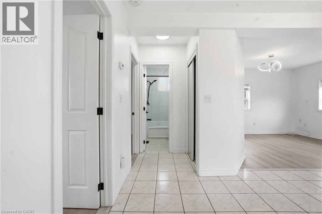 1049 Glencairn Avenue, North York, Ontario  M6B 2B1 - Photo 17 - 40858397