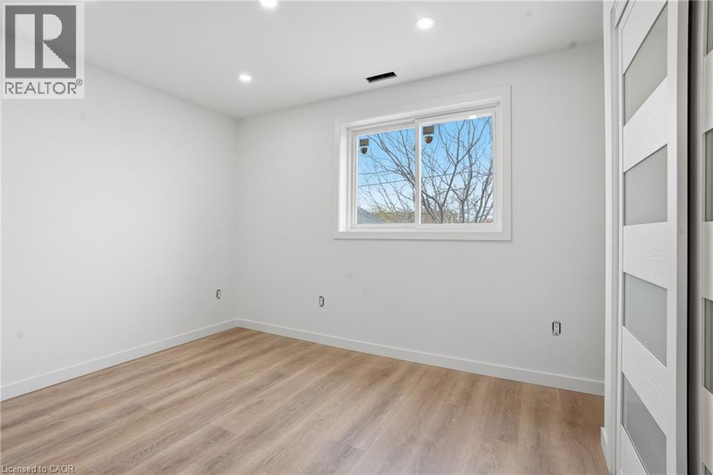 1049 Glencairn Avenue, North York, Ontario  M6B 2B1 - Photo 6 - 40858397