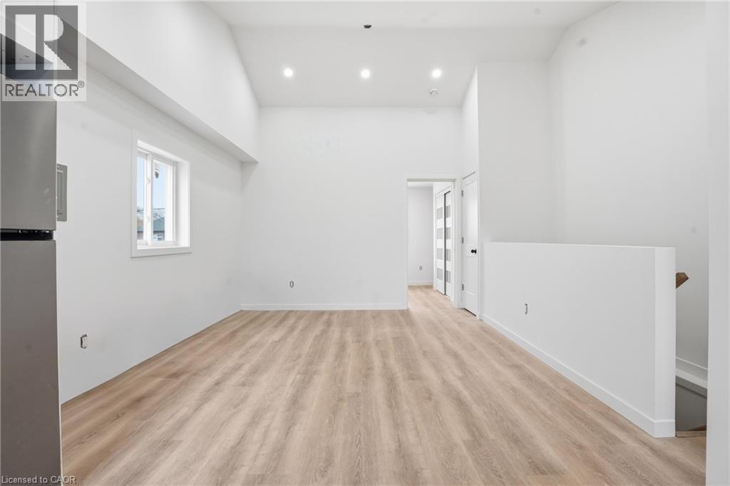 1049 Glencairn Avenue, North York, Ontario  M6B 2B1 - Photo 5 - 40858397