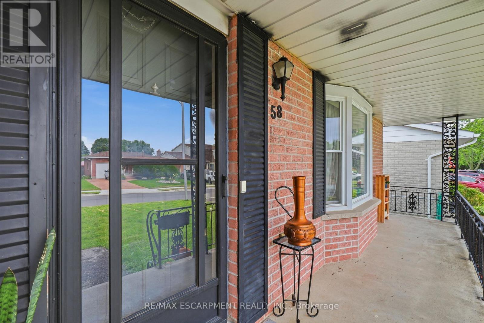 58 Vanier Place, St. Thomas, Ontario  N5R 5S6 - Photo 4 - X13715238