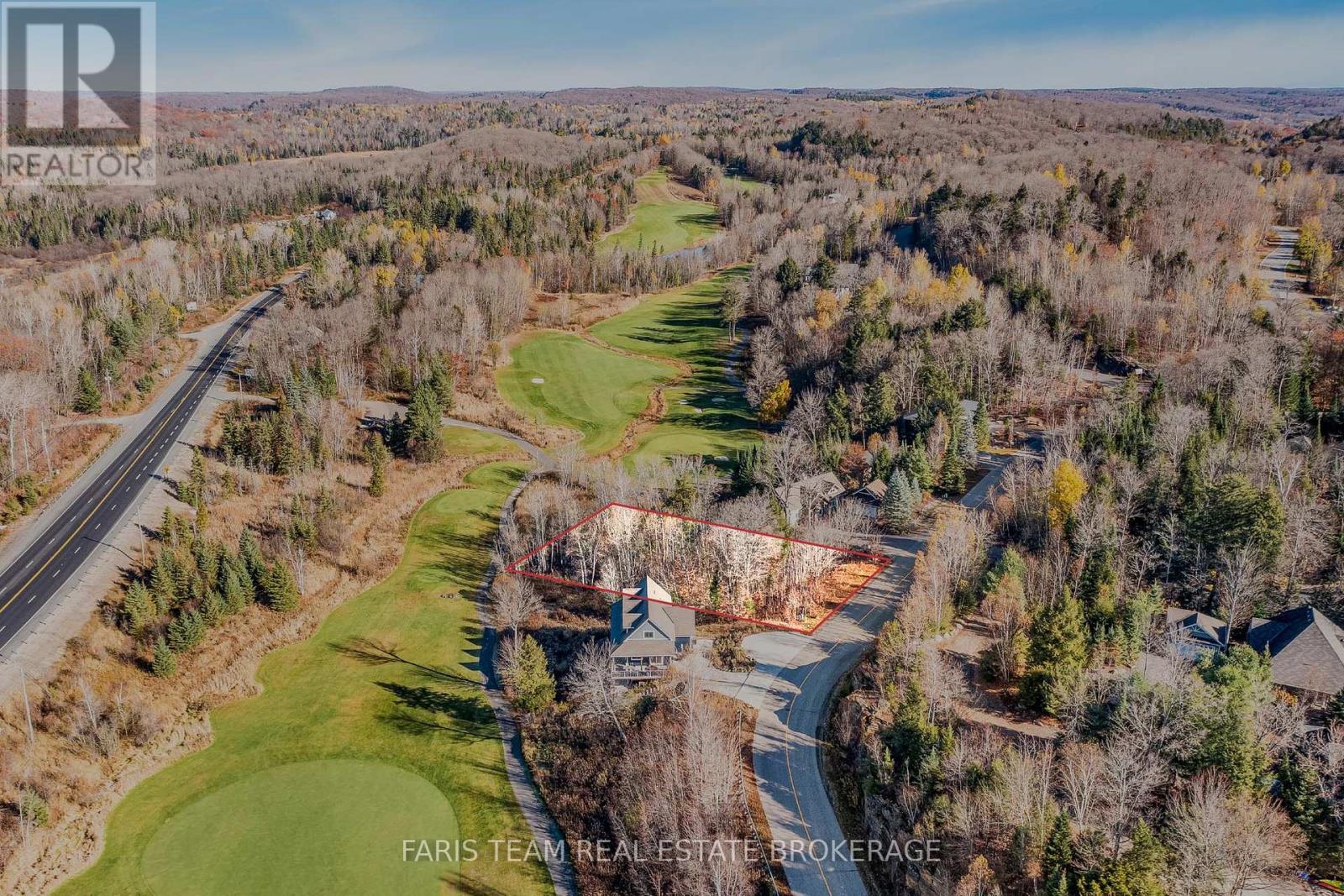 19 Deerhurst Highlands Drive — photo 1