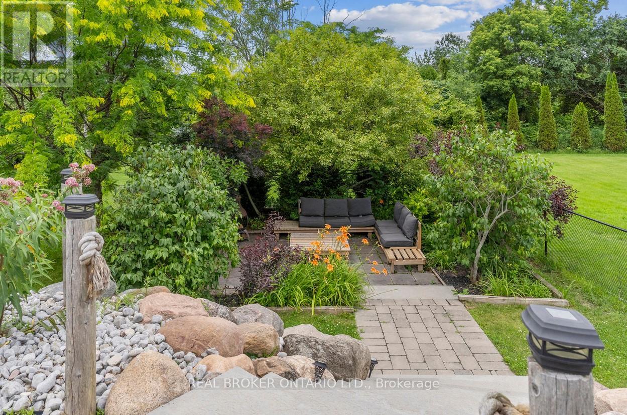 27 Bagshaw Crescent, Uxbridge, Ontario  L9P 0A9 - Photo 6 - N13479820