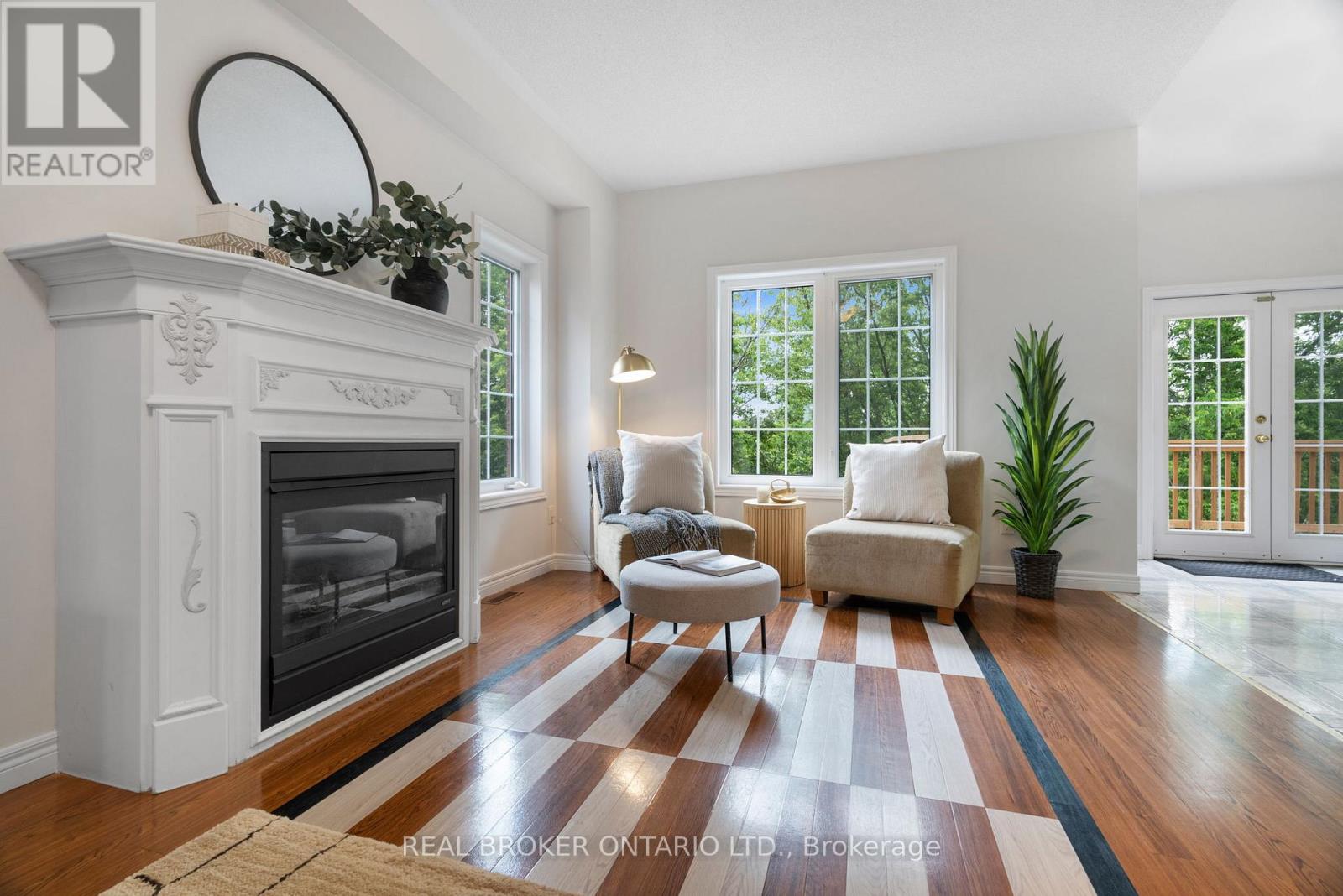 118 Bayview Avenue, Georgina, Ontario  L4P 2S9 - Photo 11 - N13488896