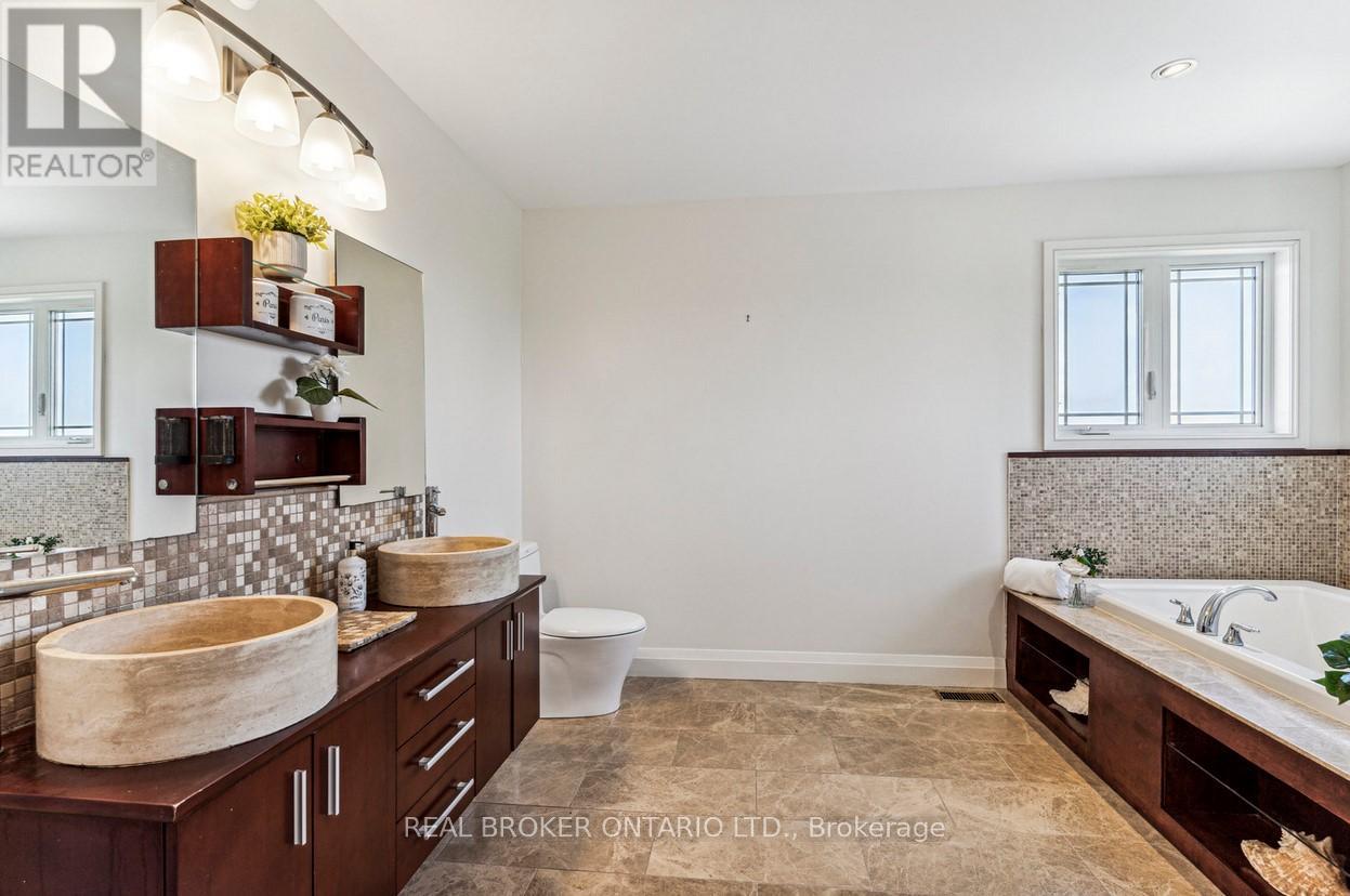 27 Bagshaw Crescent, Uxbridge, Ontario  L9P 0A9 - Photo 24 - N13479820