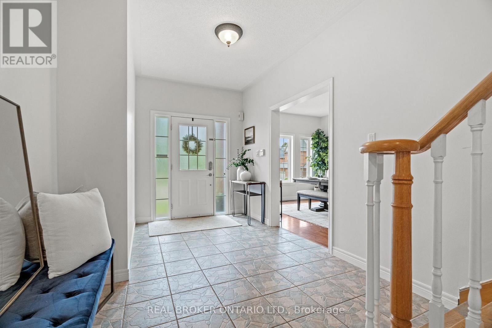 118 Bayview Avenue, Georgina, Ontario  L4P 2S9 - Photo 6 - N13488896