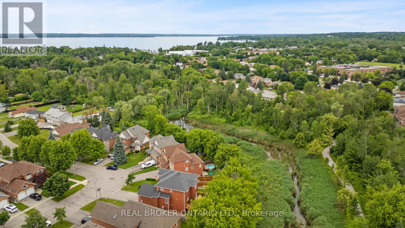 118 BAYVIEW AVENUE, Georgina, Ontario