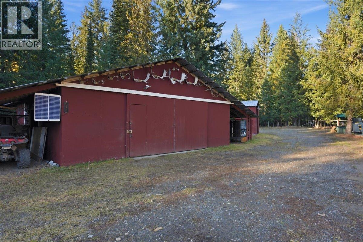 1215 Trinity Valley Road, Lumby, British Columbia  V0E 2G4 - Photo 39 - 10384157