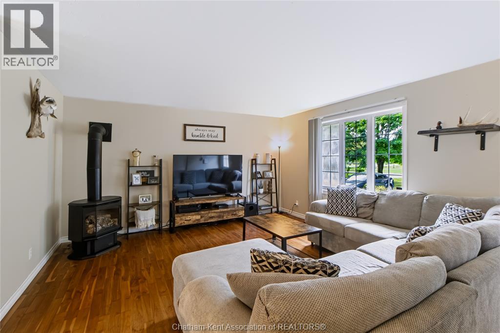 13 Tecumseh Street, Shrewsbury, Ontario  N0P 1A0 - Photo 3 - 26020602