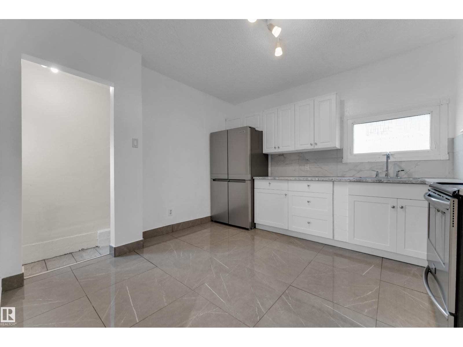 12116 81 St NW, Edmonton, Alberta  T5B 2T1 - Photo 9 - E4505633