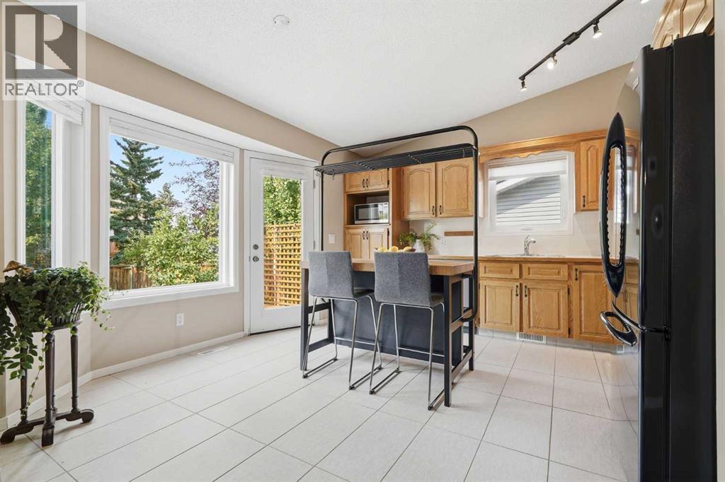 515 Macewan Drive Nw, Calgary, Alberta  T3K 3W5 - Photo 15 - A2329135