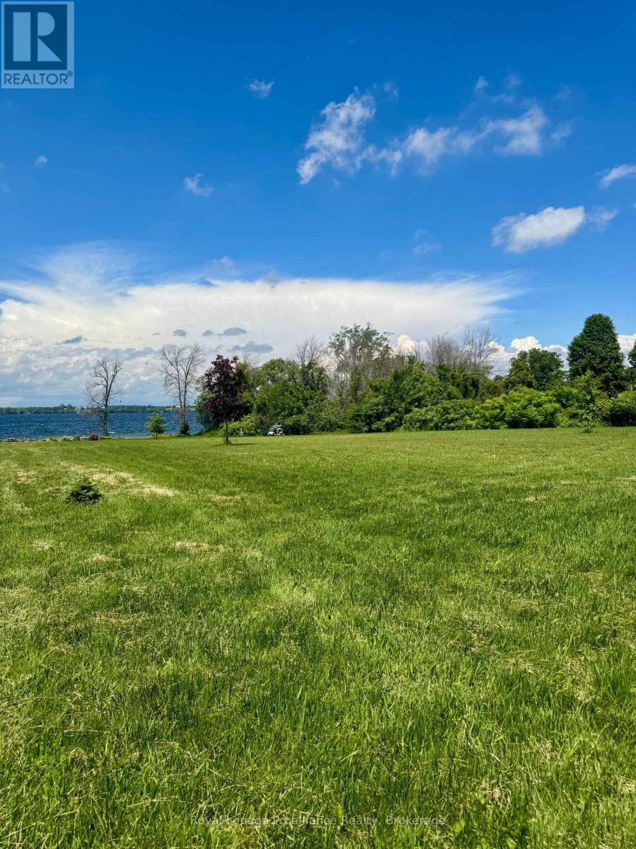 33 Prinyers Cove Crescent — photo 3