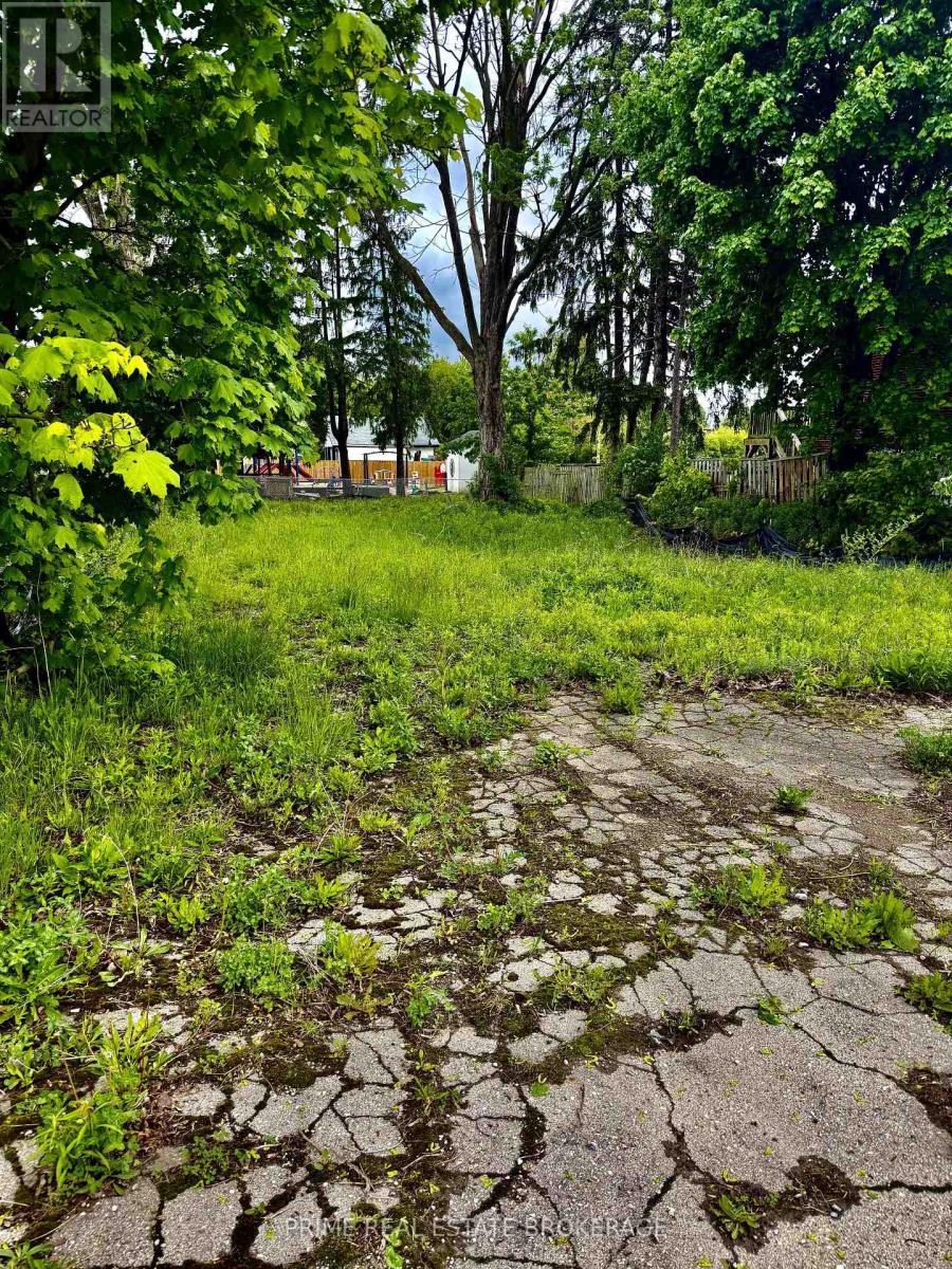 1849 Dundas Street, London East, Ontario  N5W 3E7 - Photo 3 - X13697152