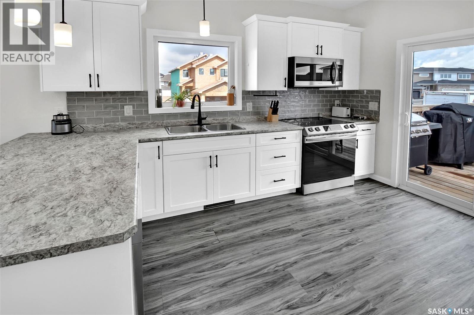 500 Froese Street, Warman, Saskatchewan  S0K 4S3 - Photo 7 - SK046737
