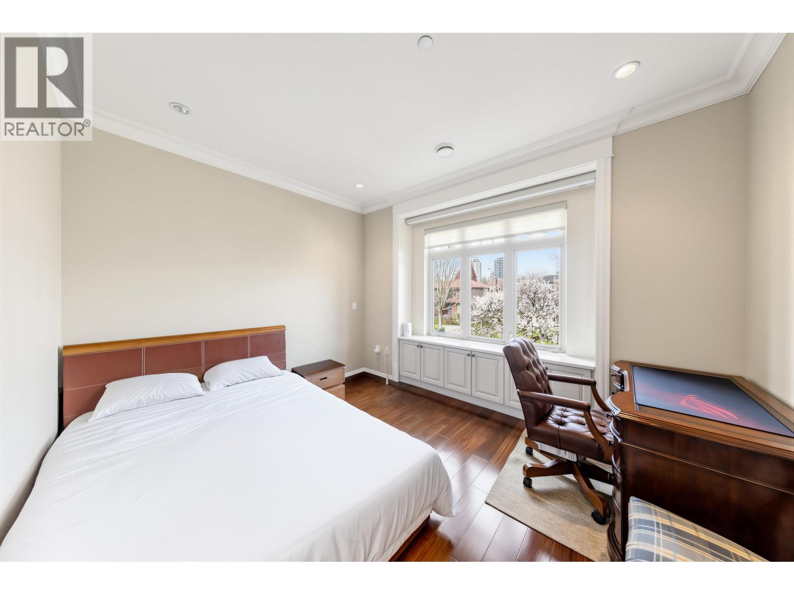 172 W 46th Avenue, Vancouver, British Columbia  V5Y 2W9 - Photo 2 - R3158764