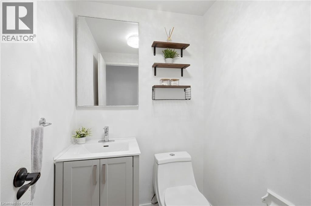15 Nicklaus Drive Unit# 17, Hamilton, Ontario  L8K 5J5 - Photo 8 - 40844465