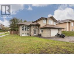 733 Woodcrest RD, Thunder Bay, Ontario