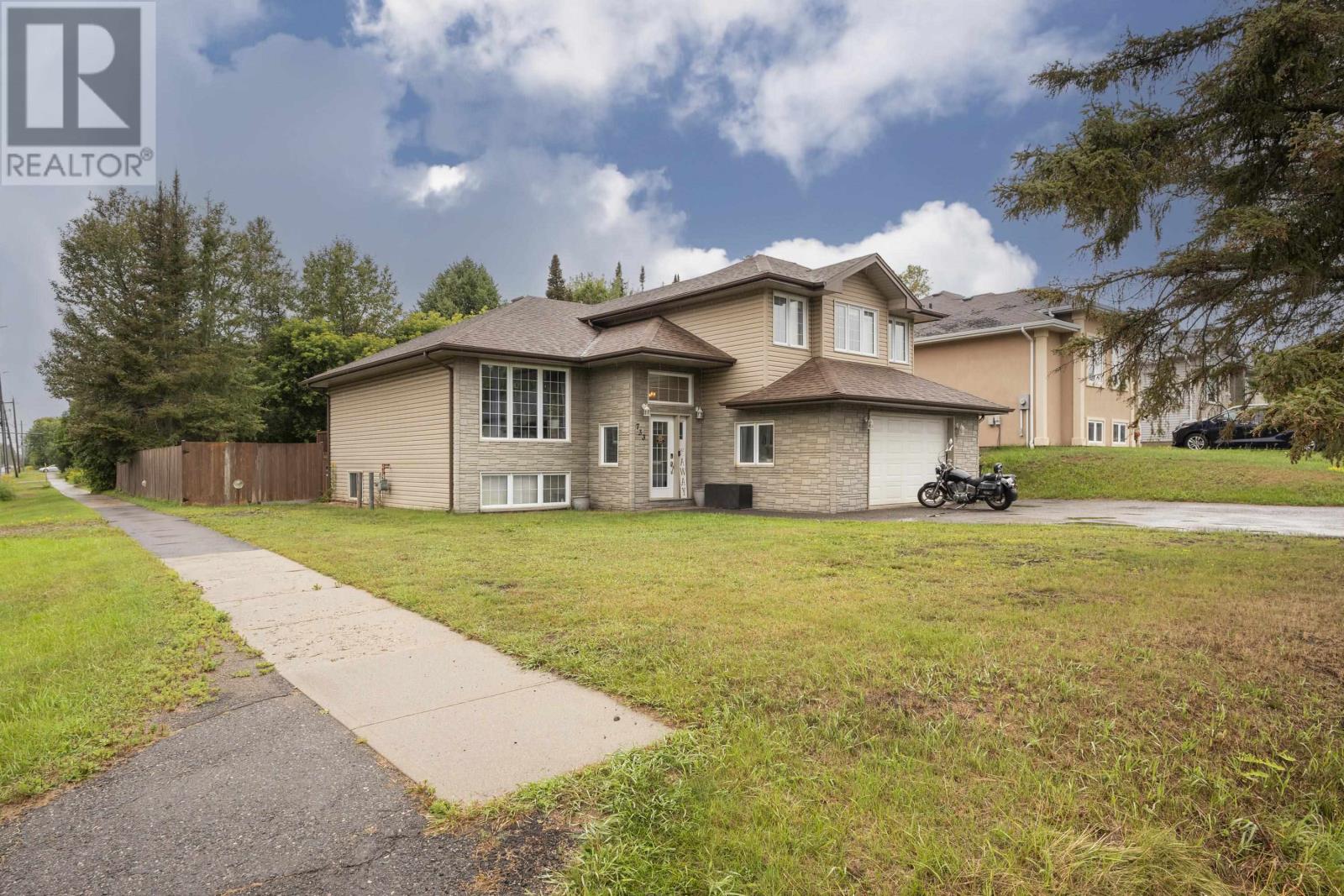 733 Woodcrest Rd, Thunder Bay, Ontario  P7G 1J2 - Photo 50 - TB2602531