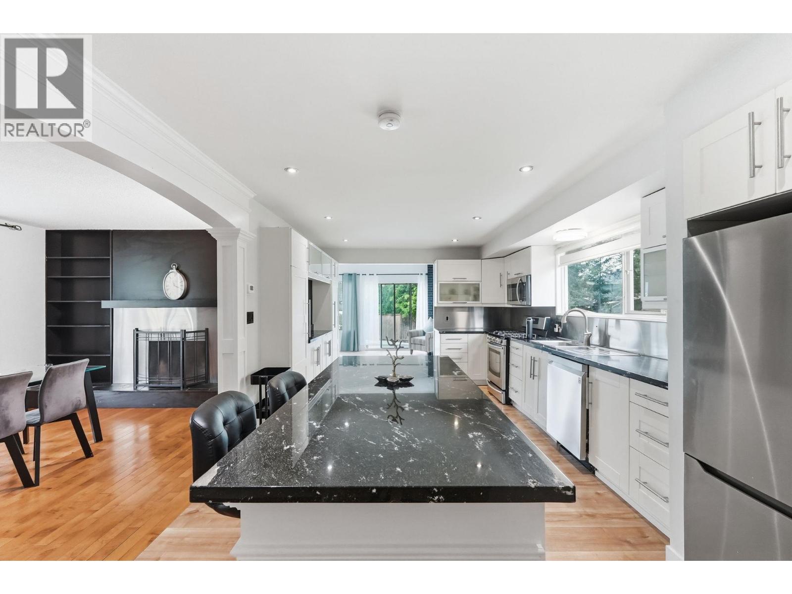 694 Mcclure Road, Kelowna, British Columbia  V1W 1M1 - Photo 10 - 10398644