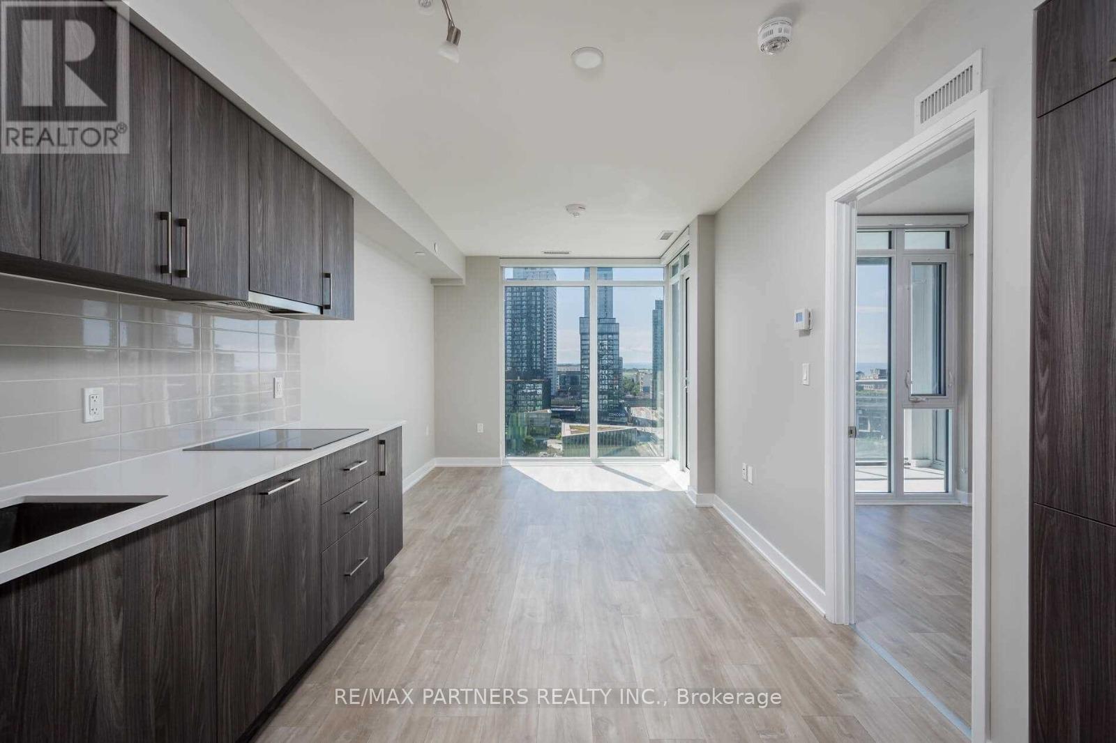 1403 W - 27 BATHURST STREET, Toronto, Ontario