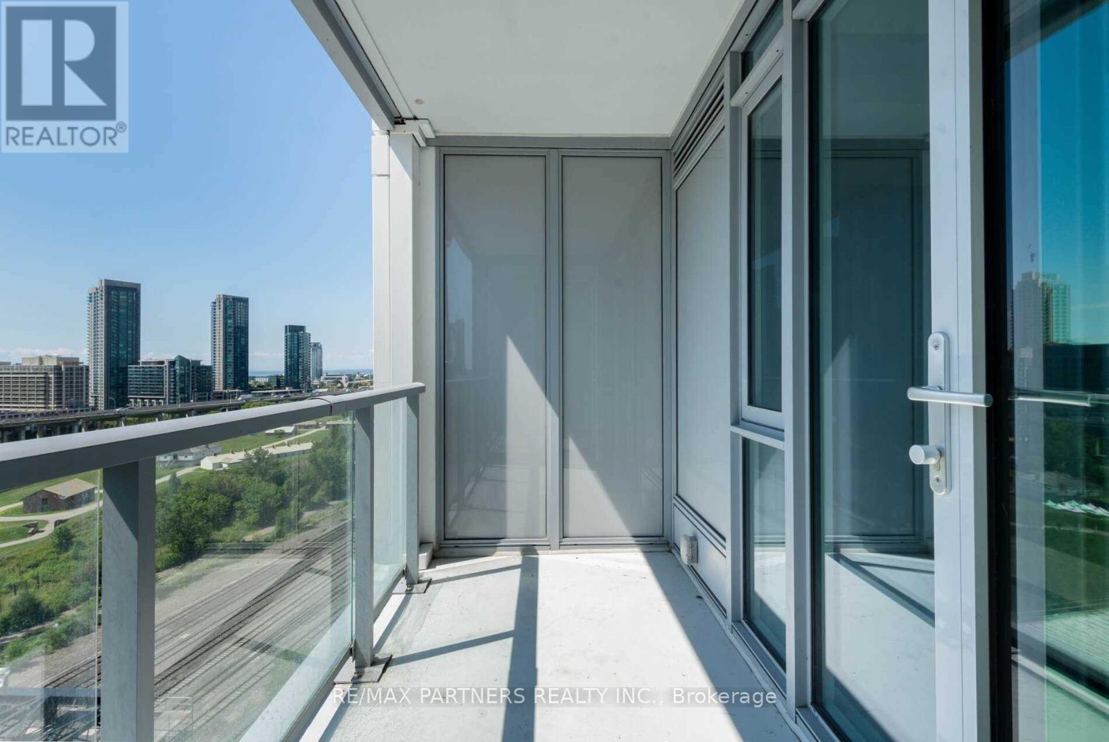 1403 W - 27 Bathurst Street, Toronto, Ontario  M5V 2P1 - Photo 6 - C13715442
