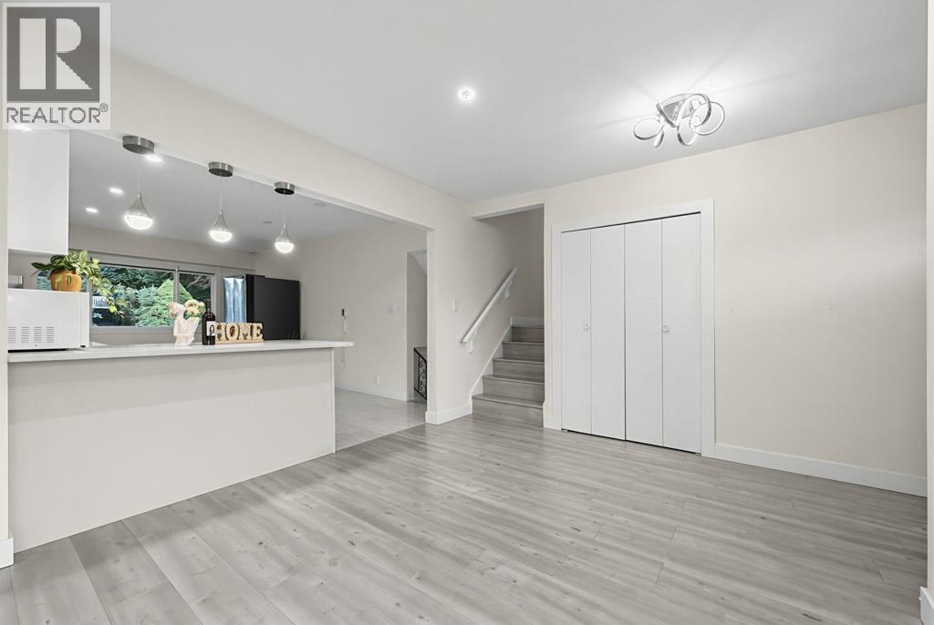 4936 Barker Crescent, Burnaby, British Columbia V5G 3G5 - Photo 12 - R3159108