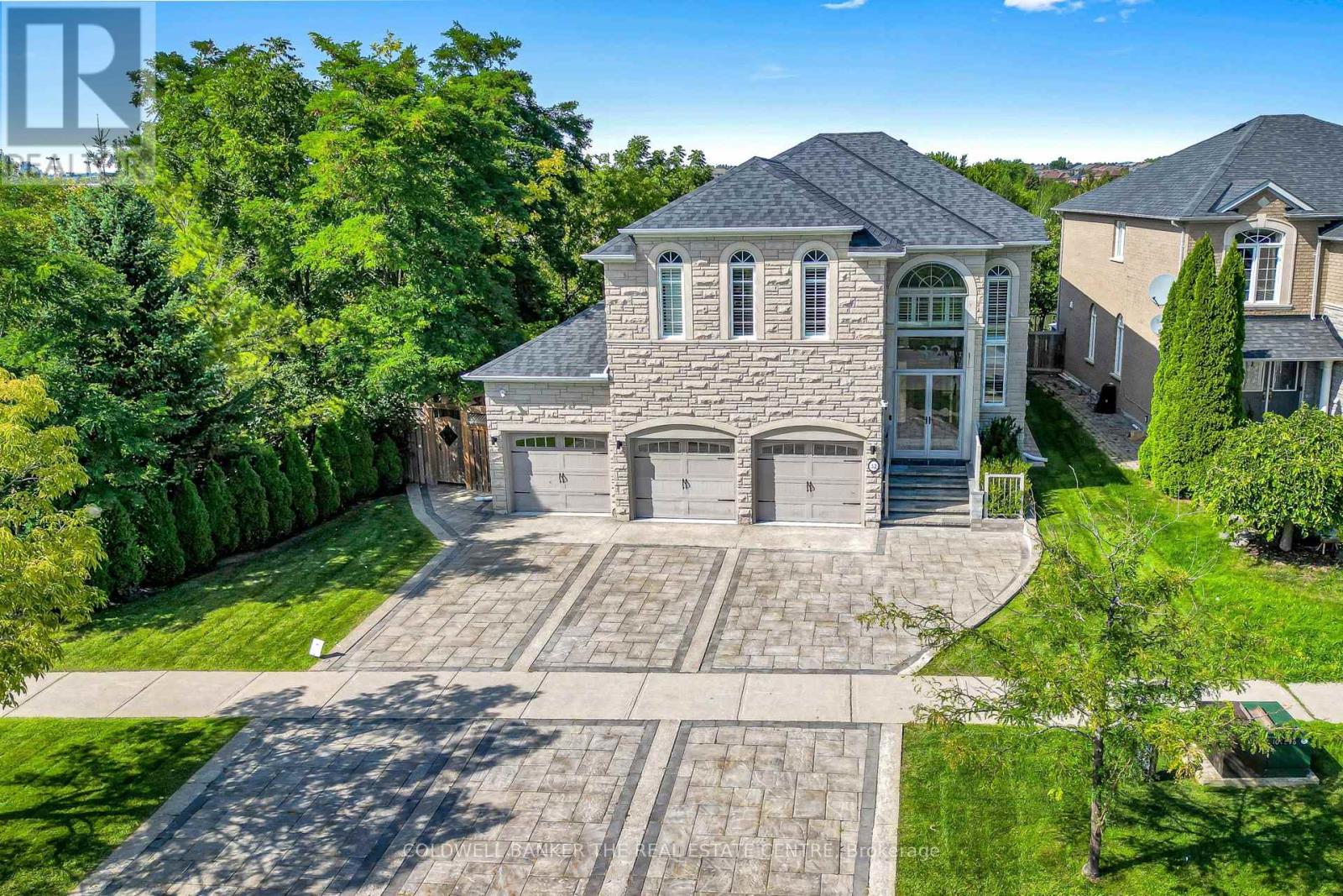 32 Princeton Avenue, Richmond Hill, Ontario  L4S 2E3 - Photo 1 - N13715390