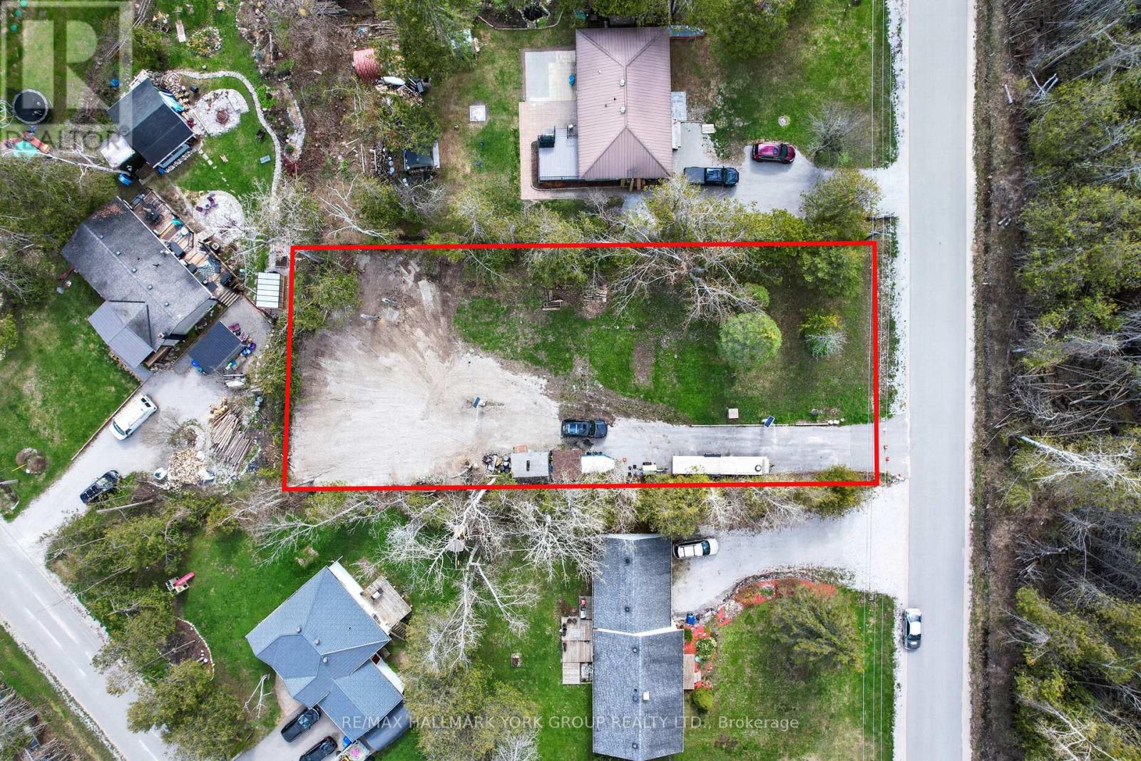 197 Kennedy Avenue, Oro-Medonte, Ontario  L0L 1T0 - Photo 2 - S13715376