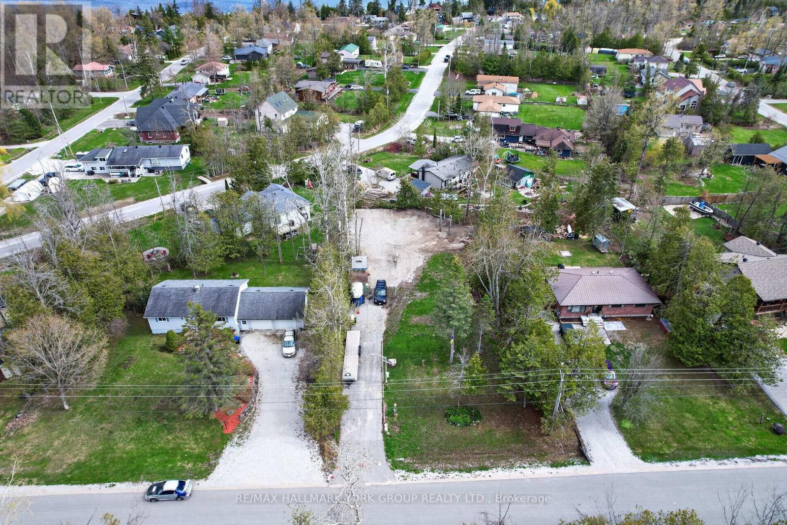 197 Kennedy Avenue, Oro-Medonte, Ontario  L0L 1T0 - Photo 4 - S13715376