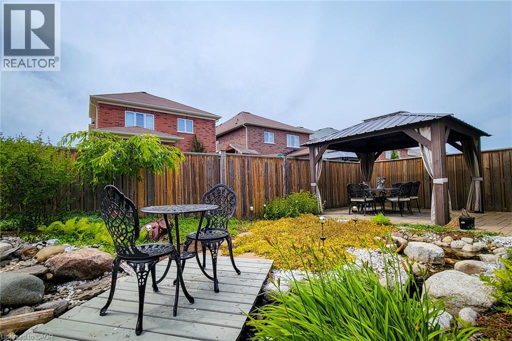 97 Narbonne Crescent Unit# Main & Upper, Stoney Creek, Ontario L8J 0J6 - Photo 28 - 40858547