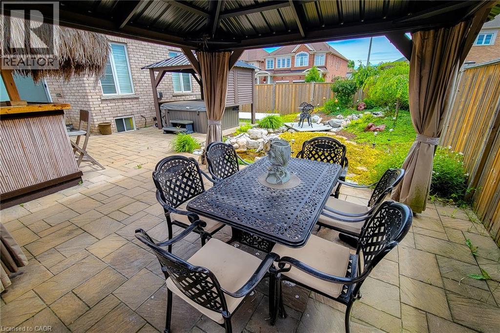 97 Narbonne Crescent Unit# Main & Upper, Stoney Creek, Ontario L8J 0J6 - Photo 32 - 40858547
