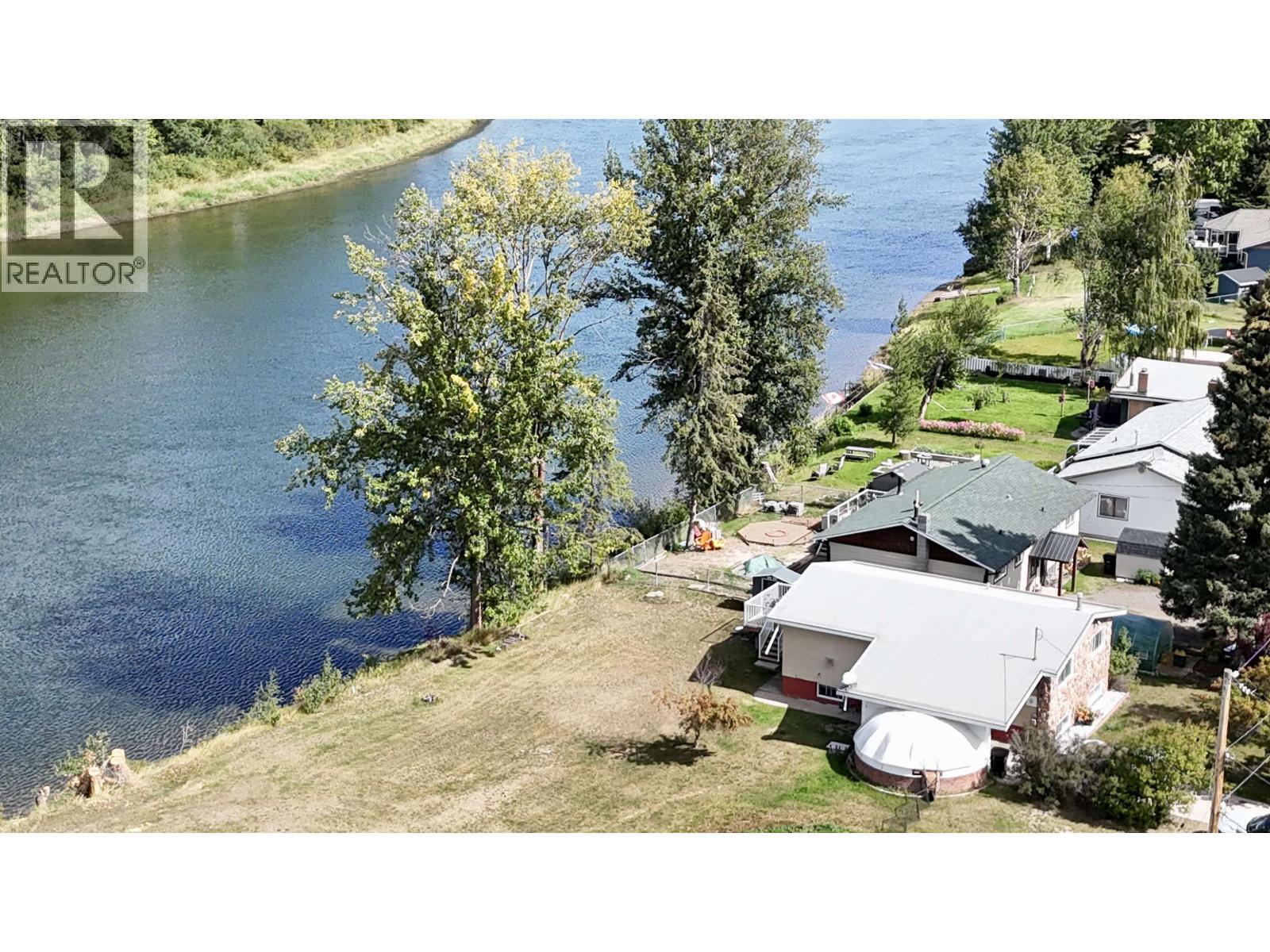 2733 Riverview Drive, Vanderhoof, British Columbia  V0J 3A2 - Photo 12 - R3158980