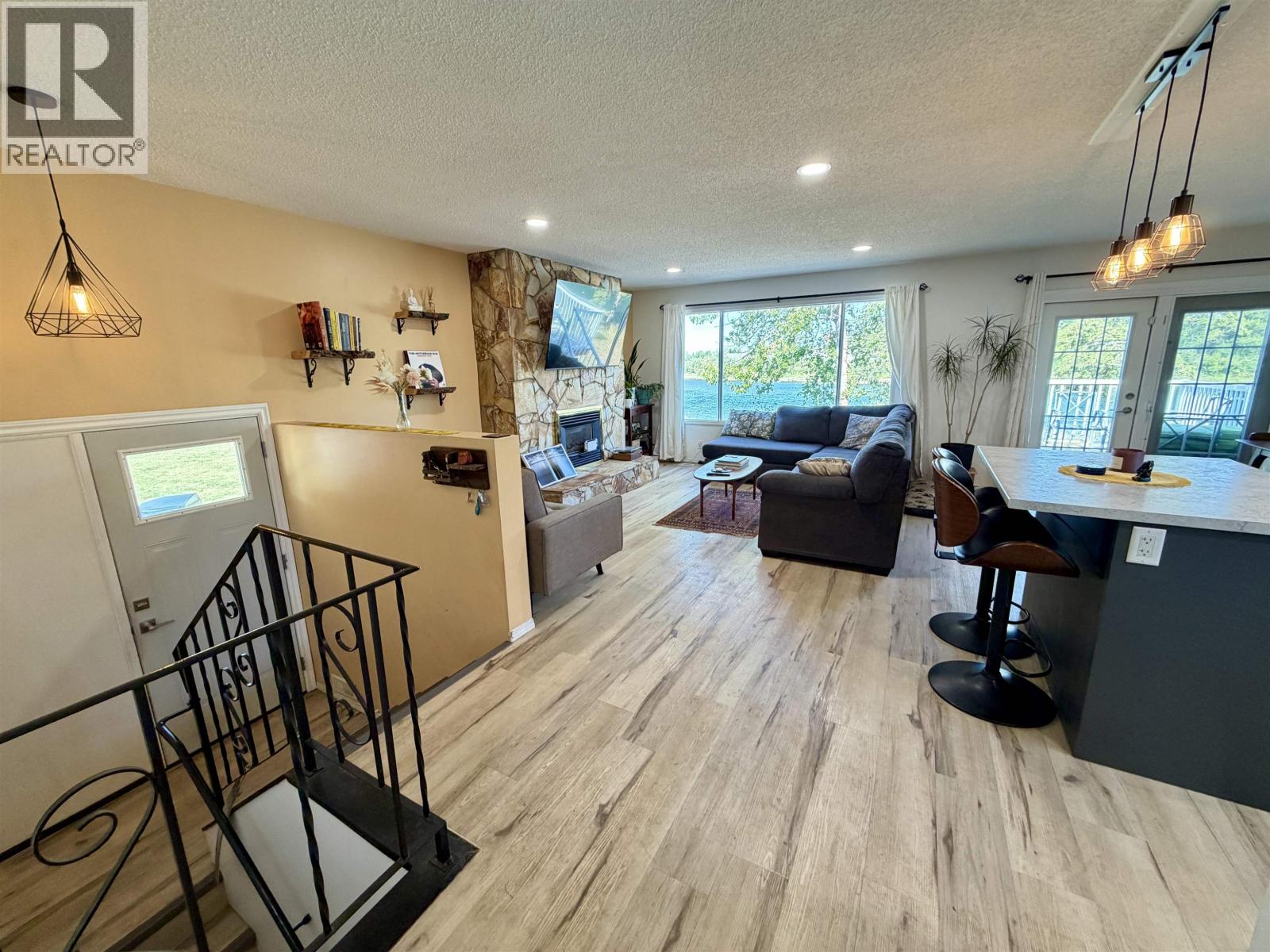 2733 Riverview Drive, Vanderhoof, British Columbia  V0J 3A2 - Photo 21 - R3158980
