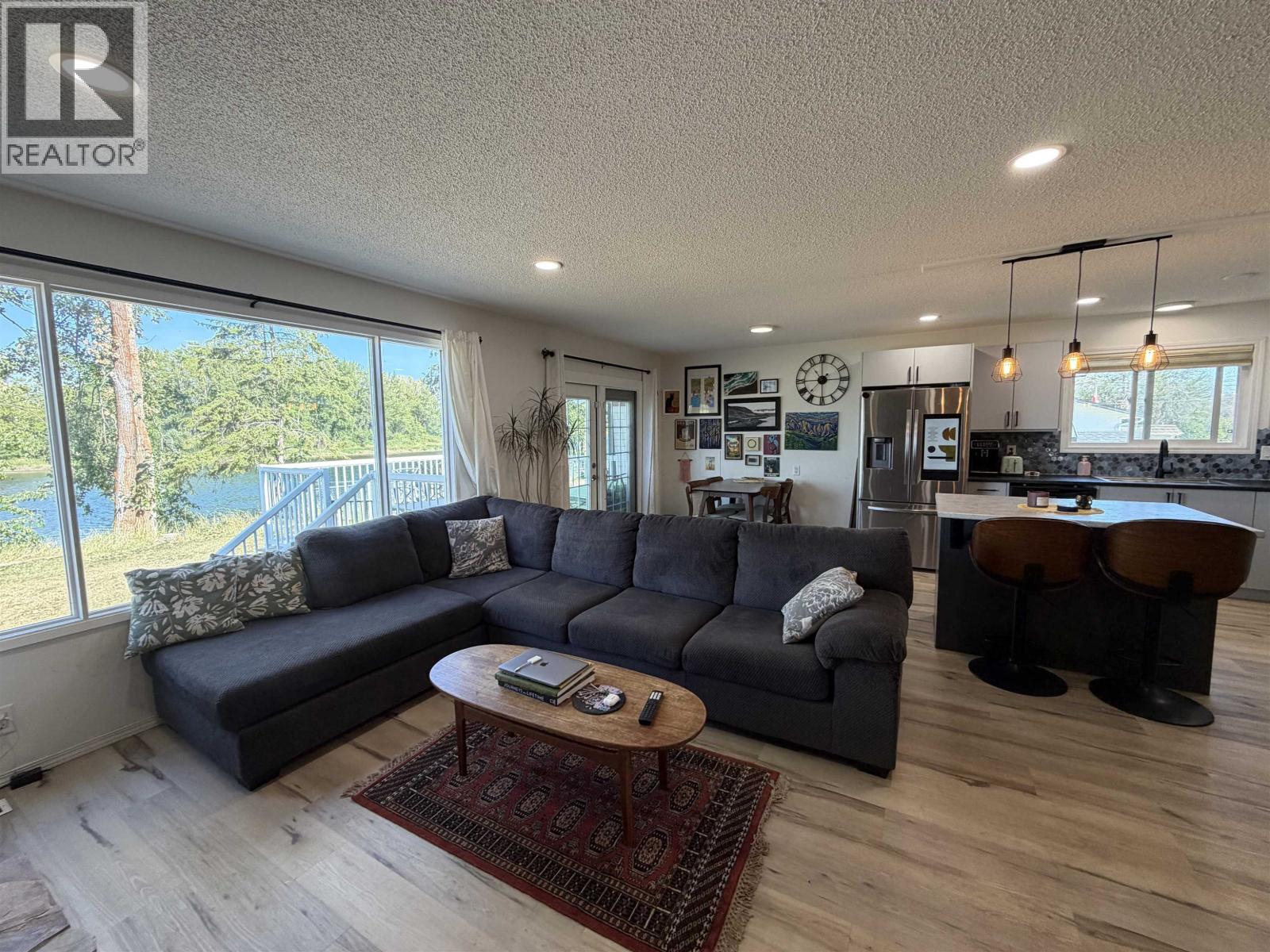 2733 Riverview Drive, Vanderhoof, British Columbia  V0J 3A2 - Photo 24 - R3158980