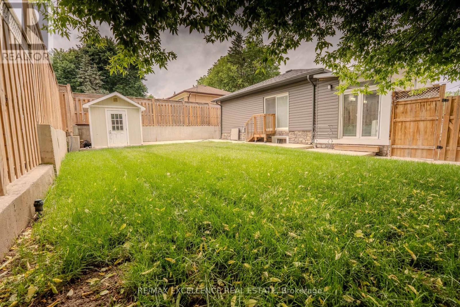 21 Elizabeth Street, Halton Hills, Ontario  L7G 3K1 - Photo 36 - W13715382