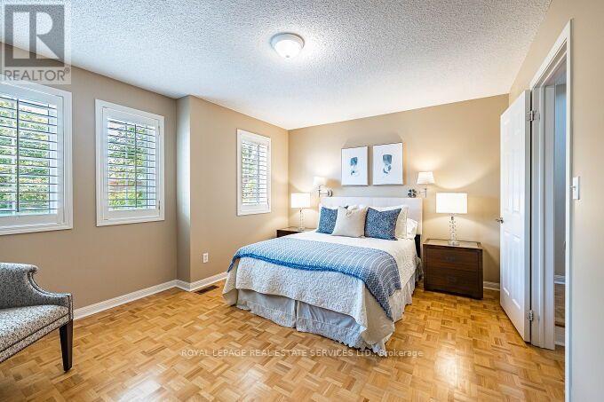 454 St Johns Road, Toronto, Ontario  M6S 2L2 - Photo 12 - W13715416