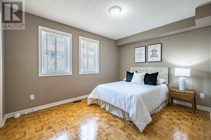 454 St Johns Road, Toronto, Ontario  M6S 2L2 - Photo 19 - W13715416