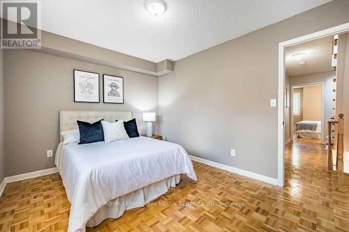 454 St Johns Road, Toronto, Ontario  M6S 2L2 - Photo 20 - W13715416