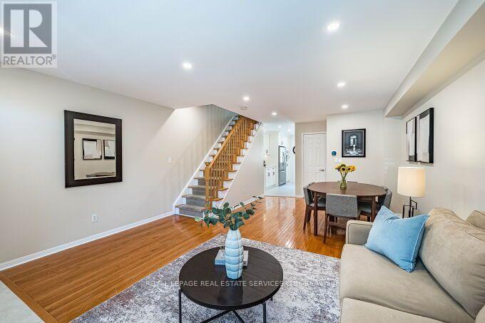 454 St Johns Road, Toronto, Ontario  M6S 2L2 - Photo 3 - W13715416