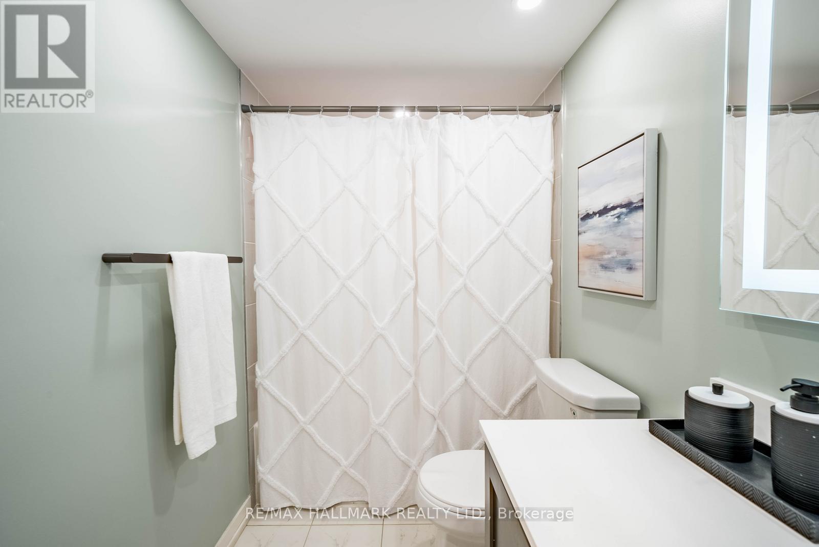 302 - 2 Linsmore Place, Whitchurch-Stouffville, Ontario  L4A 4T4 - Photo 32 - N12868624