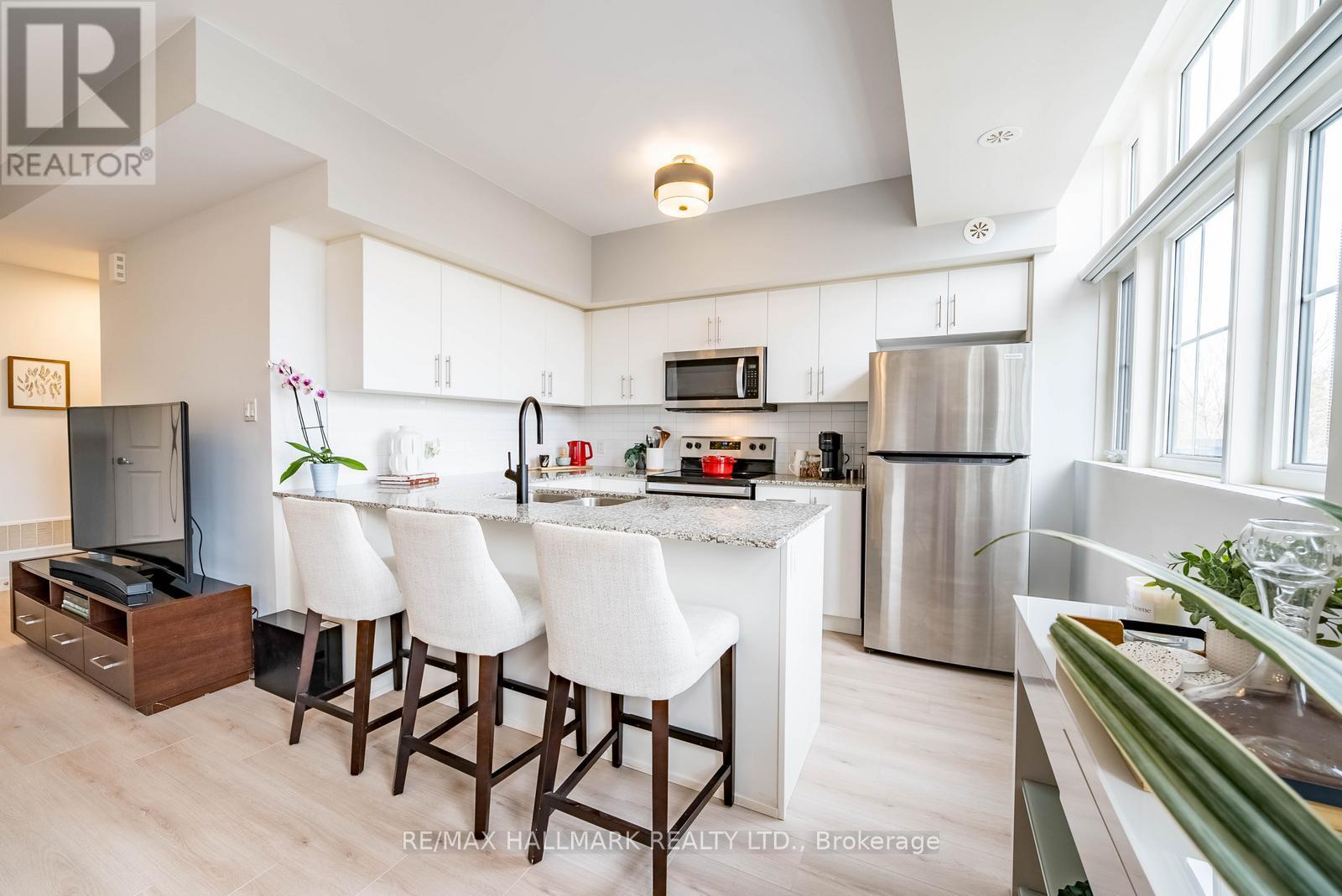 302 - 2 Linsmore Place, Whitchurch-Stouffville, Ontario  L4A 4T4 - Photo 14 - N12868624