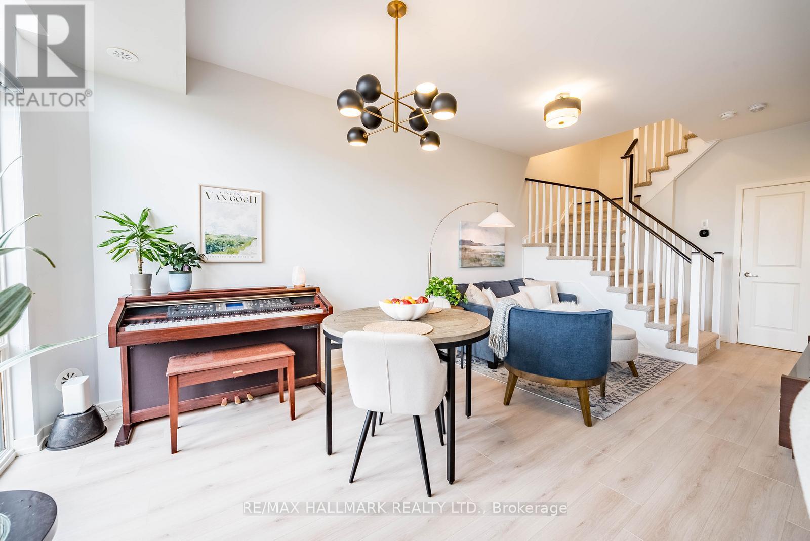 302 - 2 Linsmore Place, Whitchurch-Stouffville, Ontario  L4A 4T4 - Photo 8 - N12868624