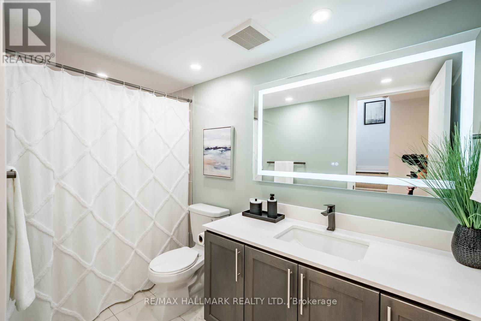 302 - 2 Linsmore Place, Whitchurch-Stouffville, Ontario  L4A 4T4 - Photo 30 - N12868624