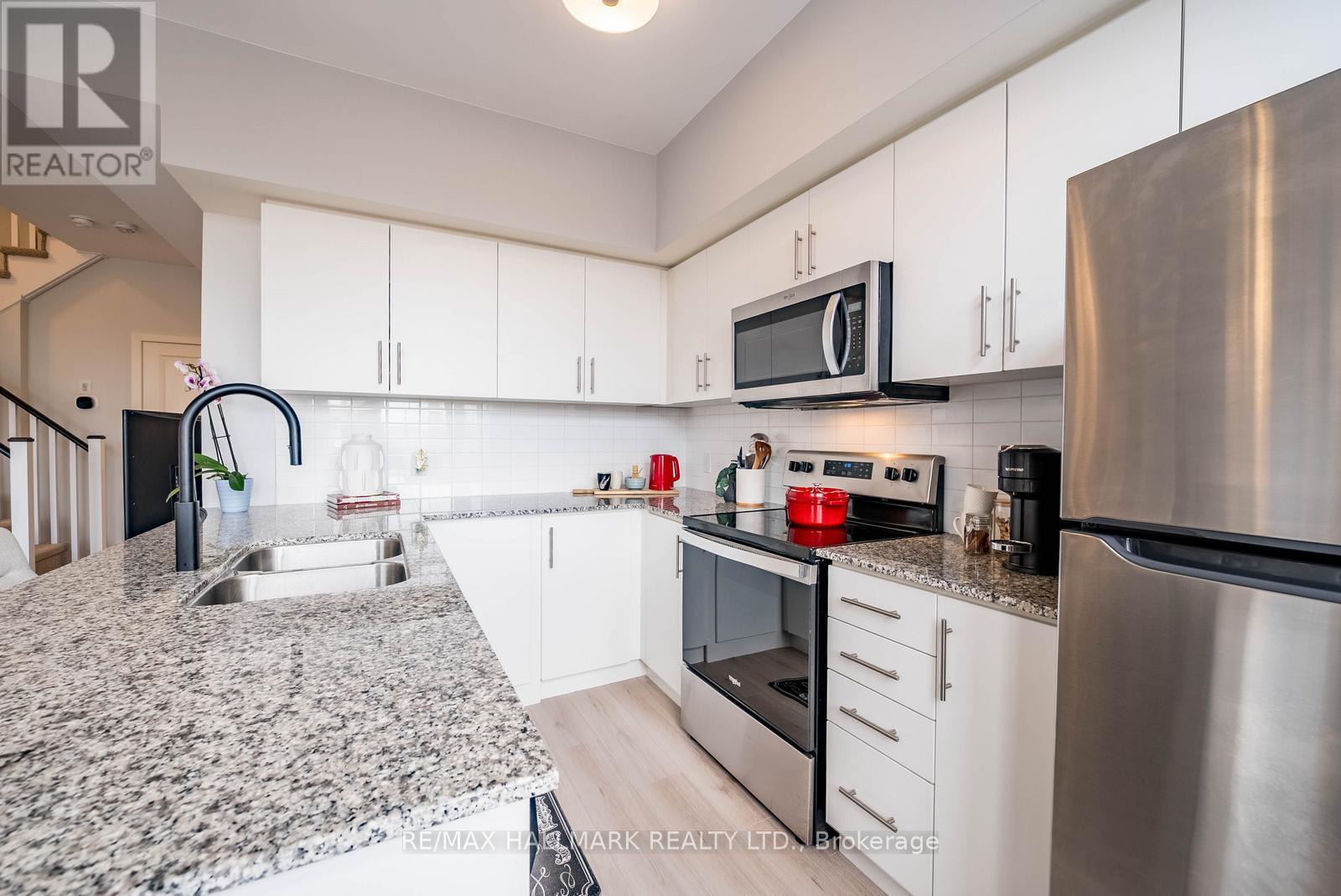 302 - 2 Linsmore Place, Whitchurch-Stouffville, Ontario  L4A 4T4 - Photo 16 - N12868624