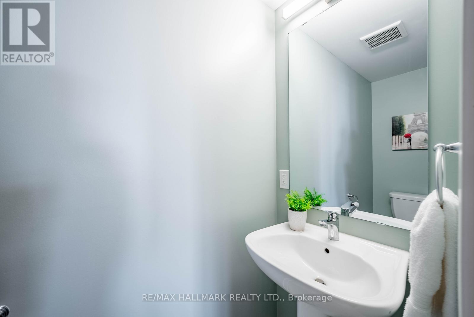 302 - 2 Linsmore Place, Whitchurch-Stouffville, Ontario  L4A 4T4 - Photo 21 - N12868624